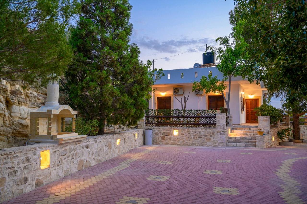 Villas Alexandros Kalamaki  Luaran gambar