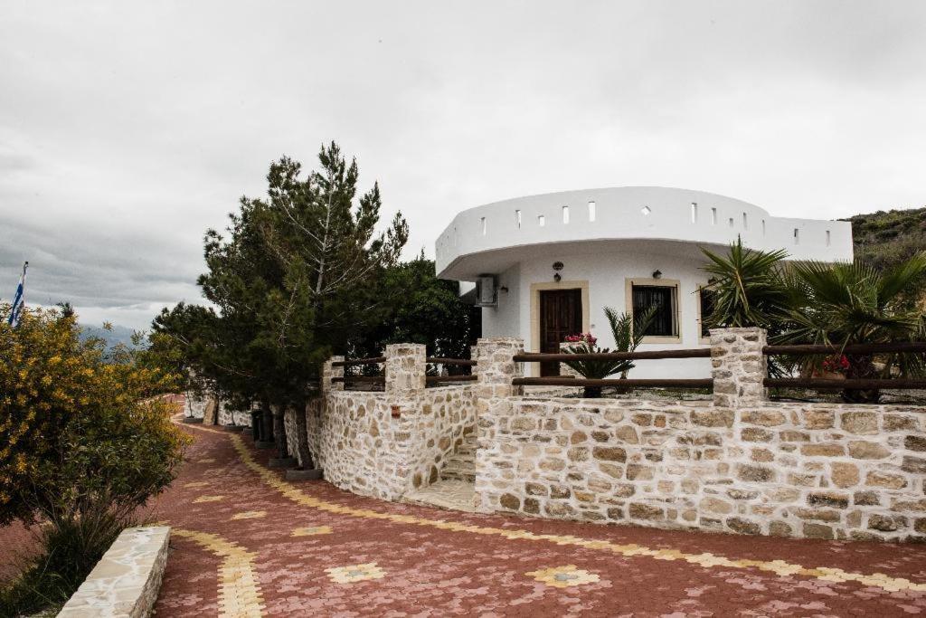Villas Alexandros Kalamaki  Luaran gambar