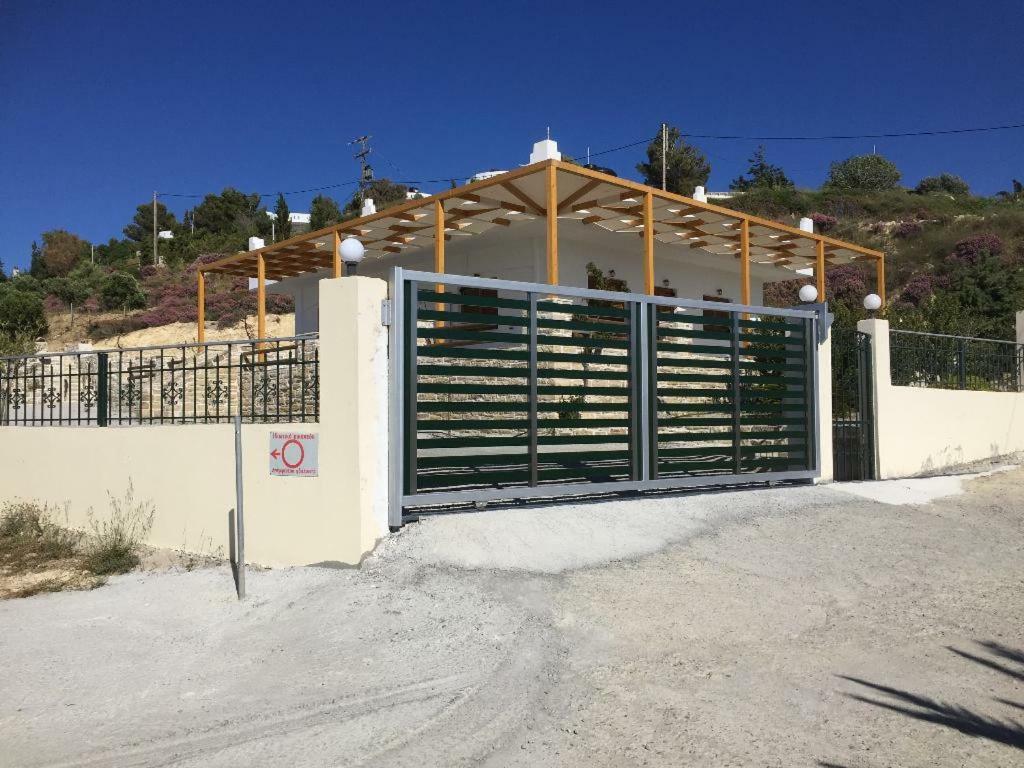 Villas Alexandros Kalamaki  Luaran gambar